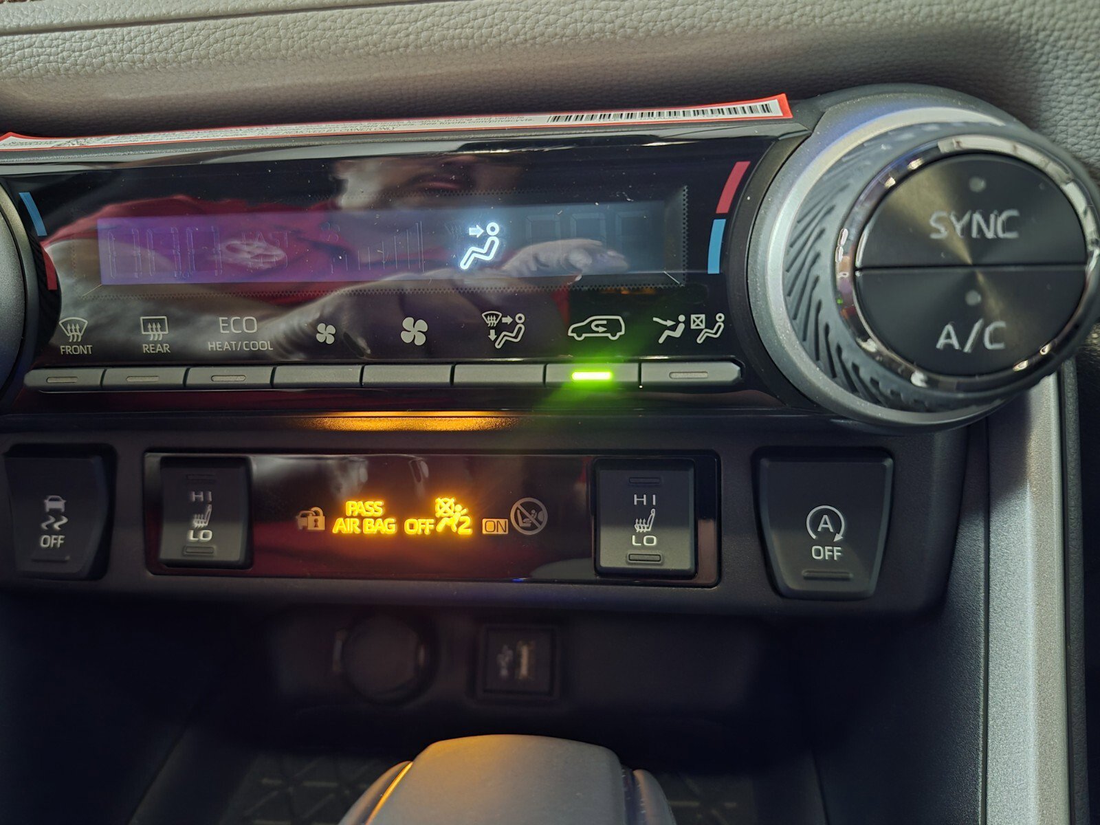 New 2025 Toyota RAV4 XLE Premium image 32