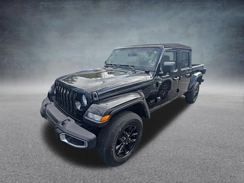 Used 2023 Jeep Gladiator Sport AWD/4WD image 4