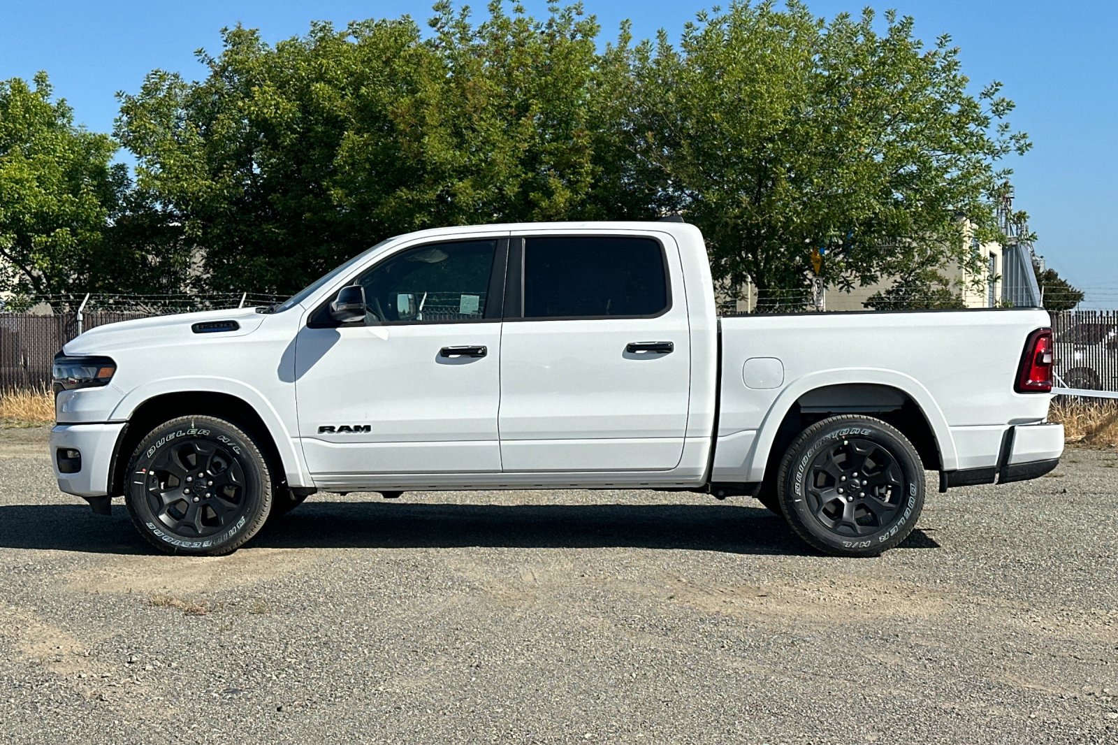 New 2026 RAM 1500 4x4 Crew Cab image 6