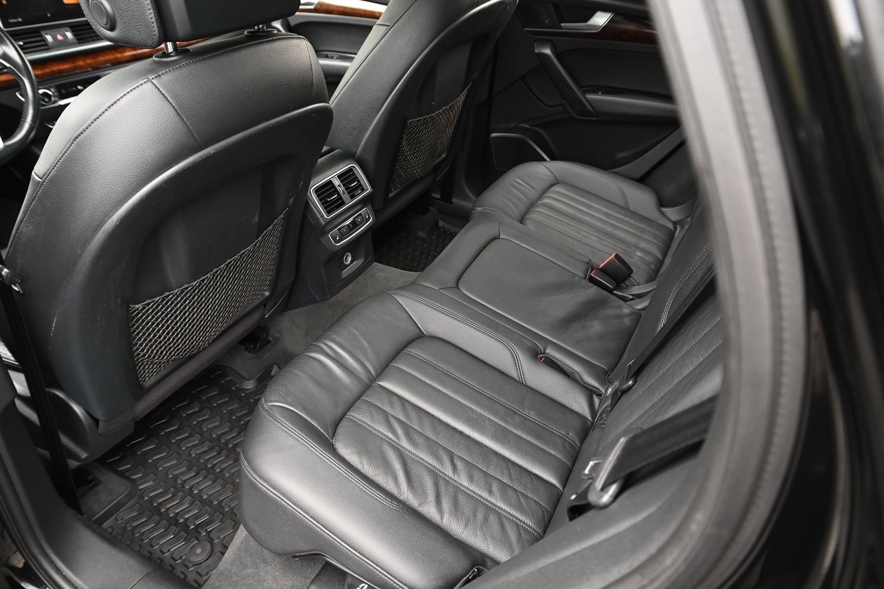 Used 2018 Audi Q5 2.0T Premium Plus w/ Premium Plus Package AWD/4WD image 17
