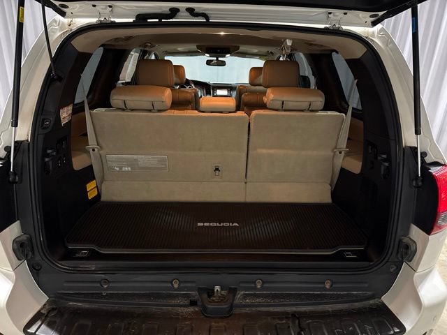Used 2015 Toyota Sequoia Platinum AWD/4WD image 31