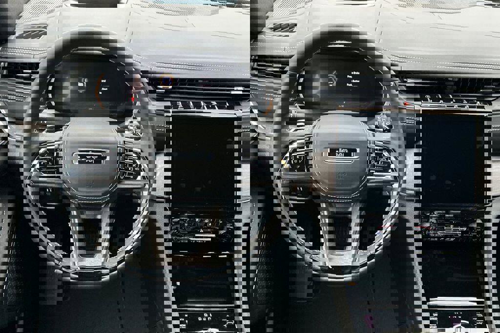 New 2025 Jeep Grand Cherokee Overland w/ Adv Protech Group III image 14