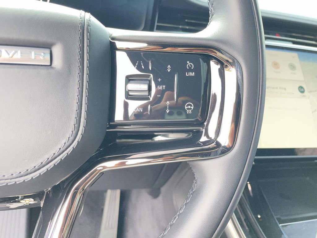 Used 2024 Land Rover Range Rover Sport Dynamic SE image 23