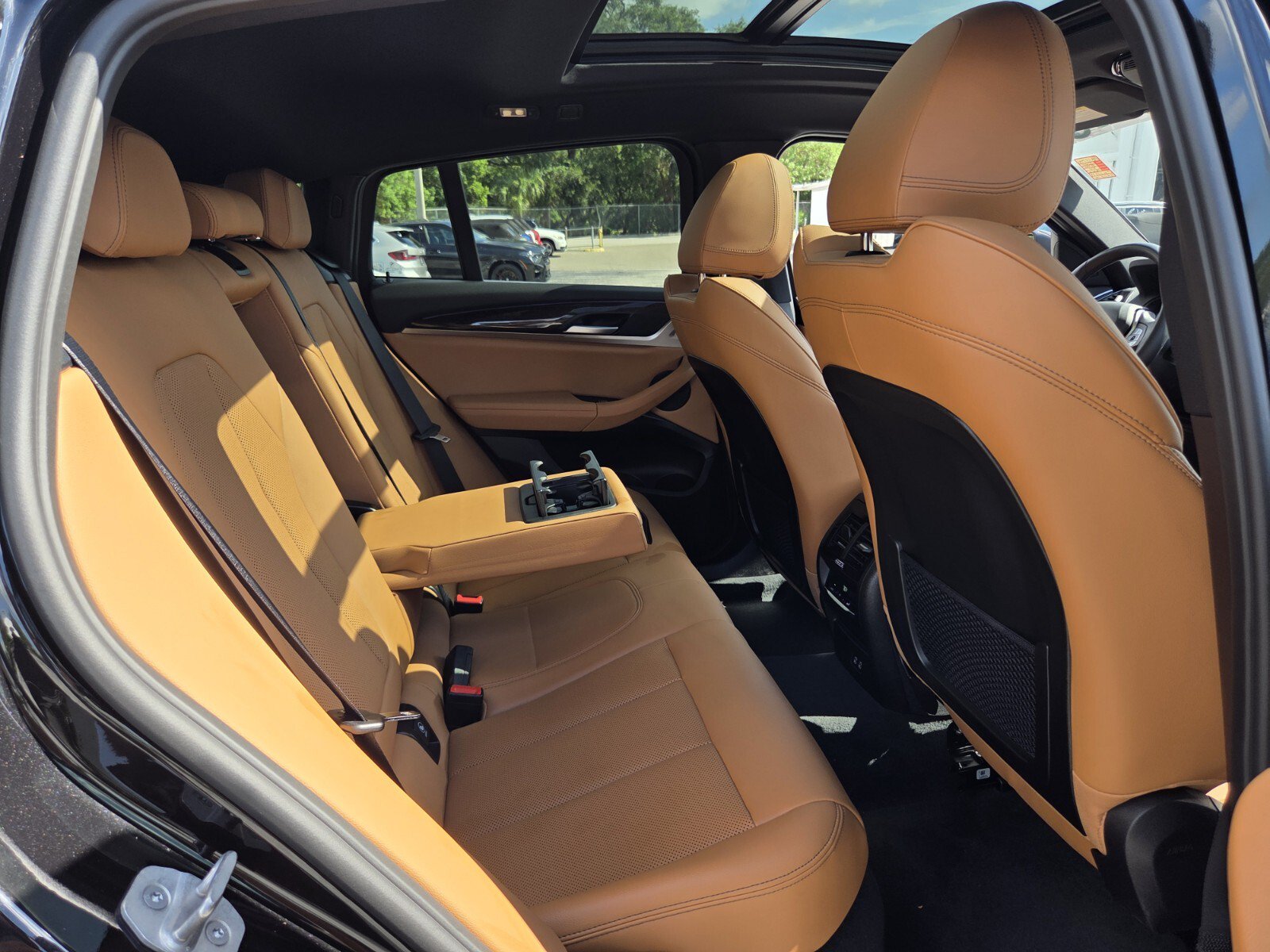 Certified 2025 BMW X4 xDrive30i AWD/4WD image 16