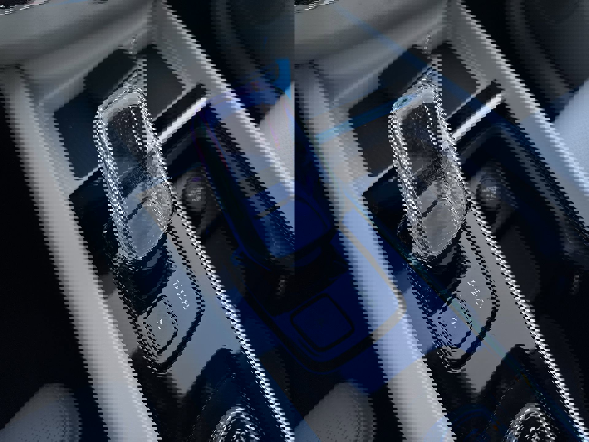 New 2026 Volvo XC60 T8 Ultra w/ Protection Package Premier image 16