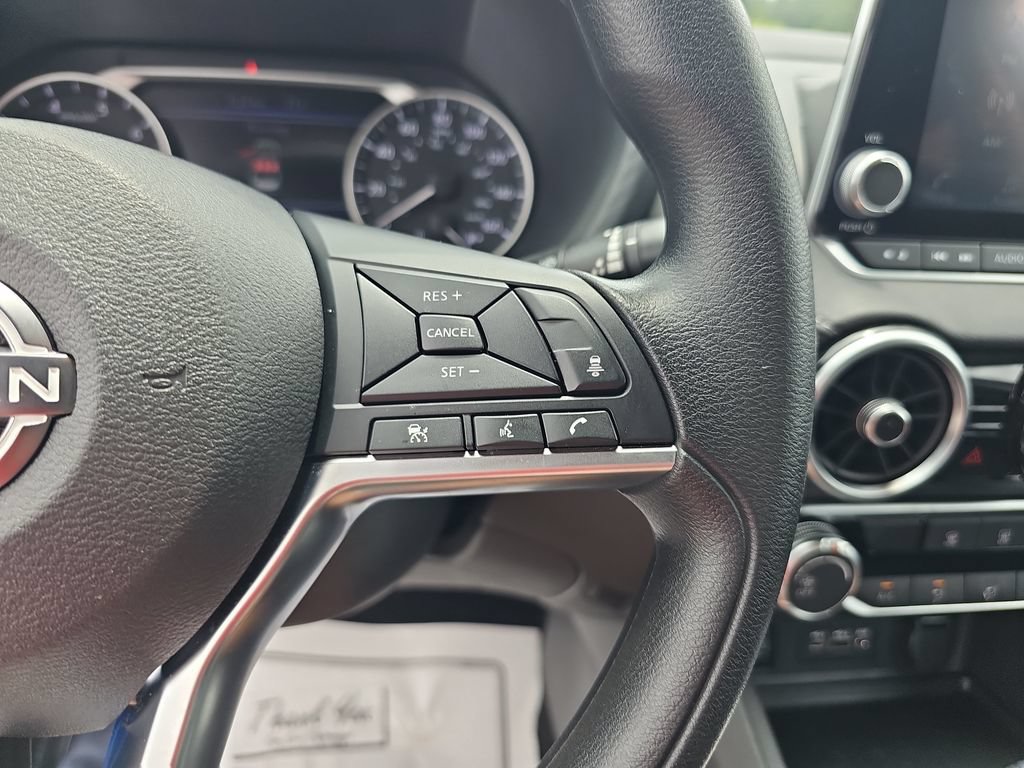 Used 2025 Nissan Sentra SV FWD image 18