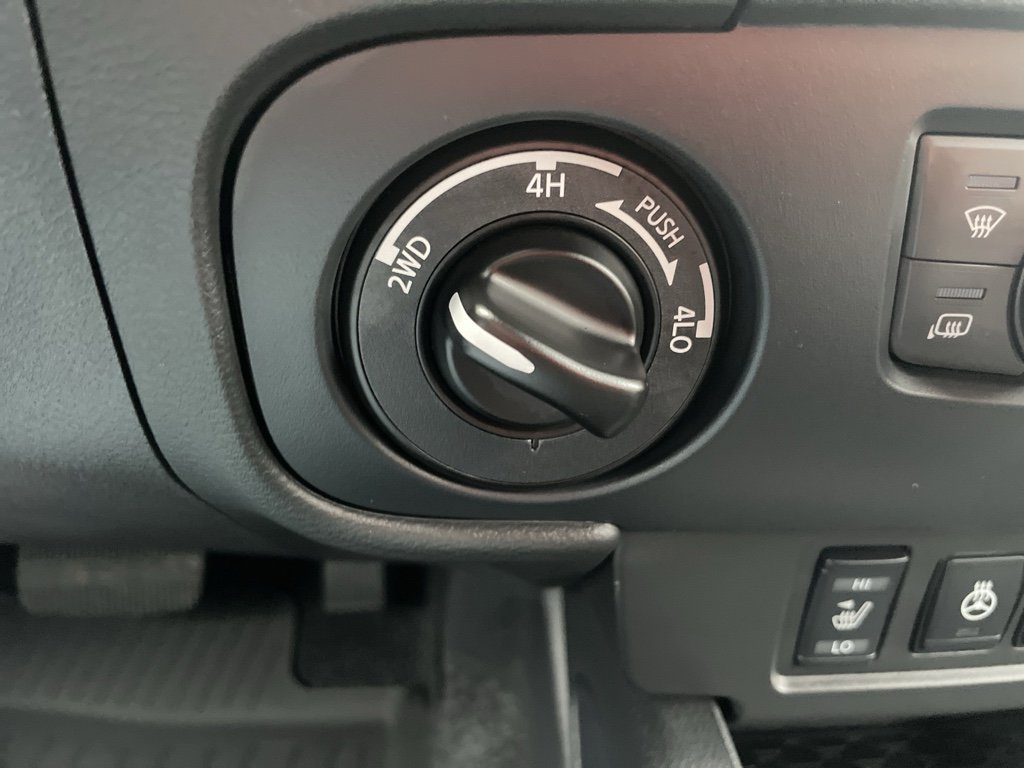 New 2026 Nissan Frontier SV image 18