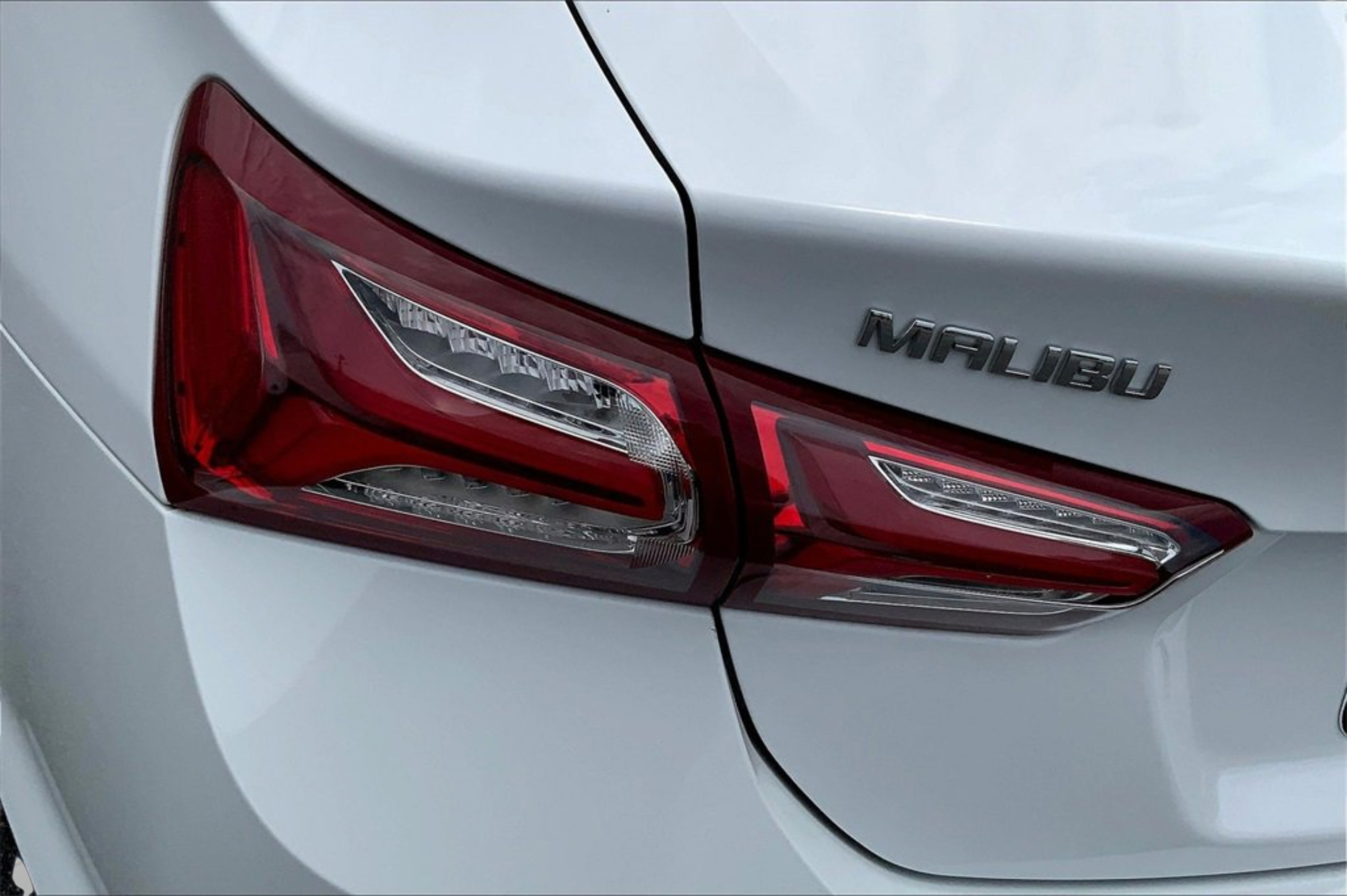 Used 2022 Chevrolet Malibu LT FWD image 30