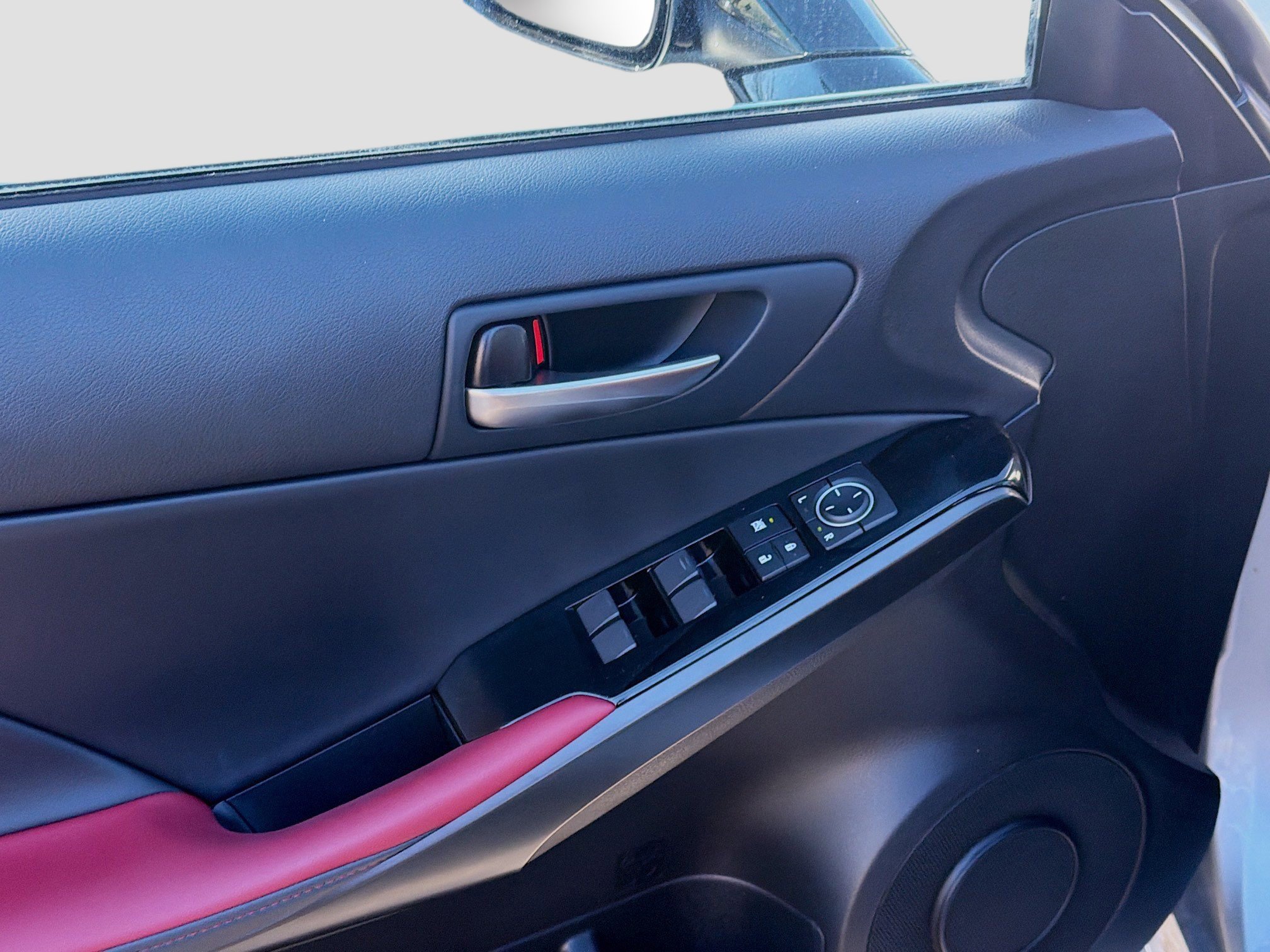 Used 2025 Lexus IS 300 w/ Comfort Package RWD image 16
