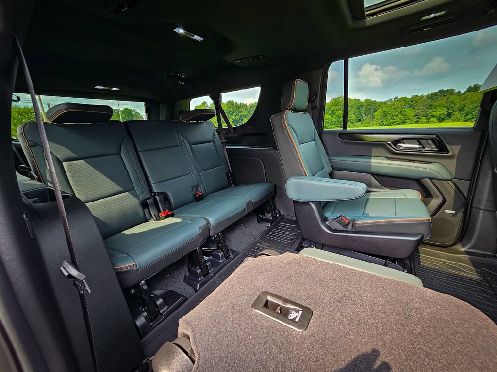 New 2026 GMC Yukon XL AT4 w/ AT4 Premium Plus Package AWD/4WD image 45