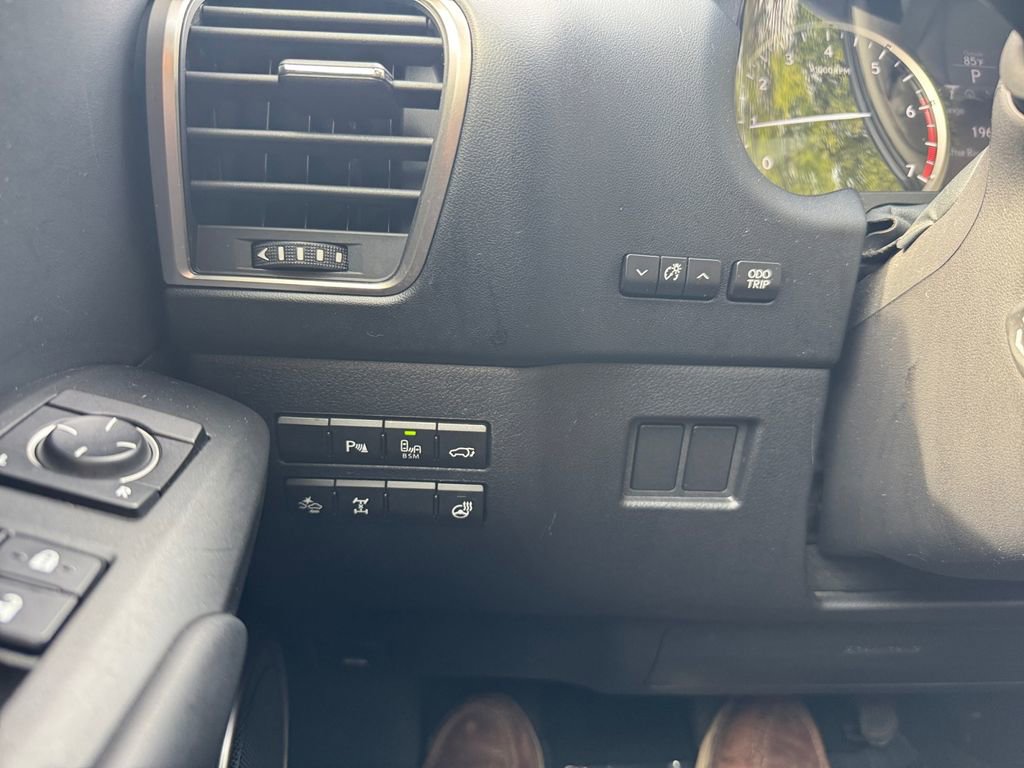 Used 2016 Lexus NX 200t AWD w/ Luxury Package image 28