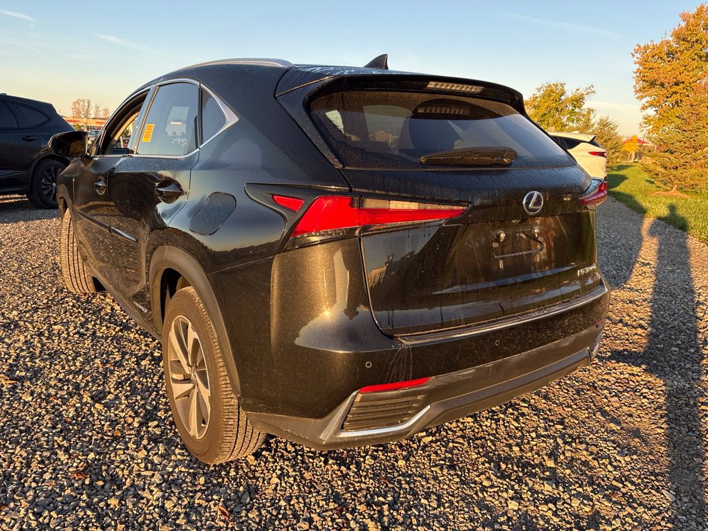 Used 2018 Lexus NX 300h AWD w/ Luxury Package image 9