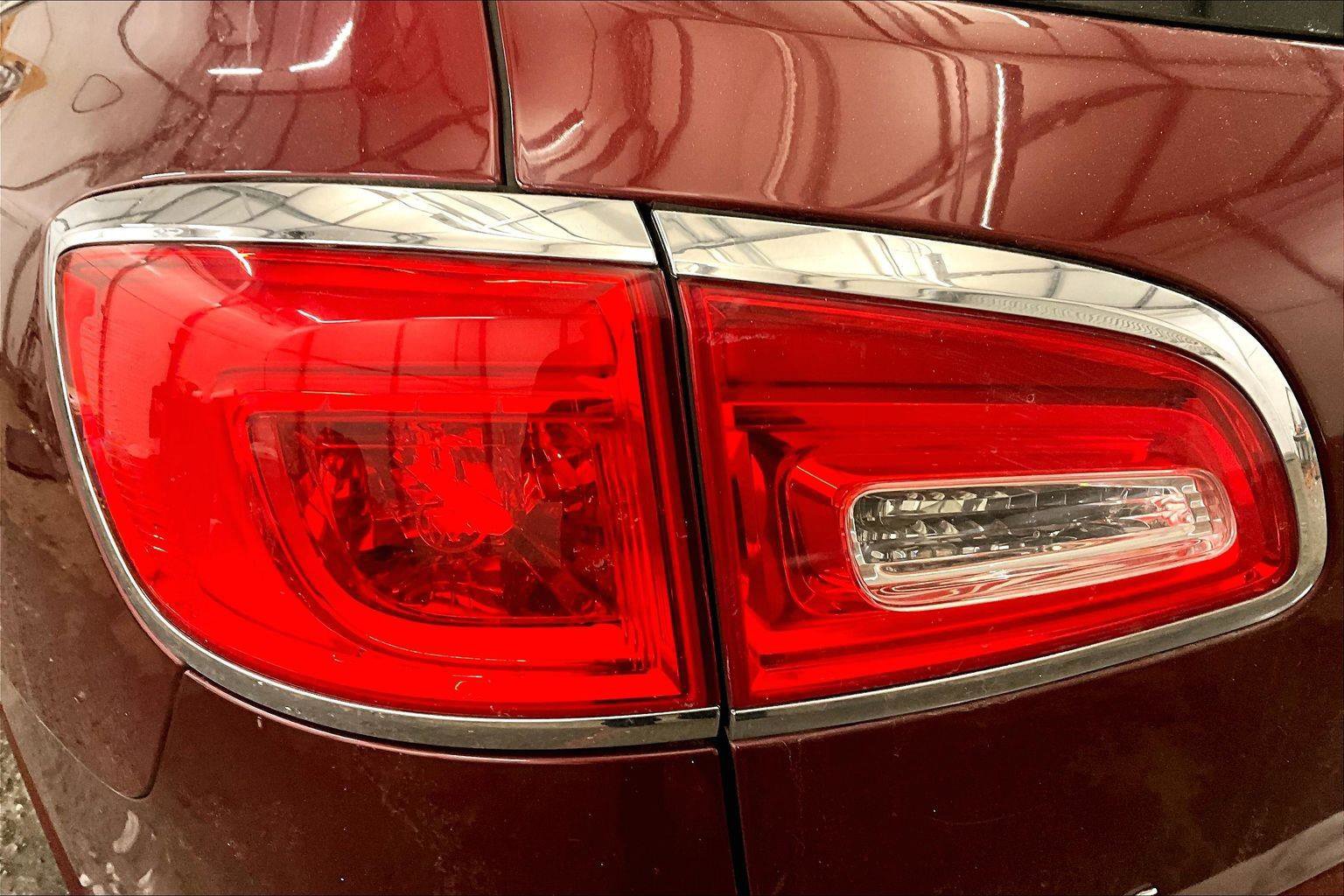 Used 2015 Buick Enclave Leather image 30