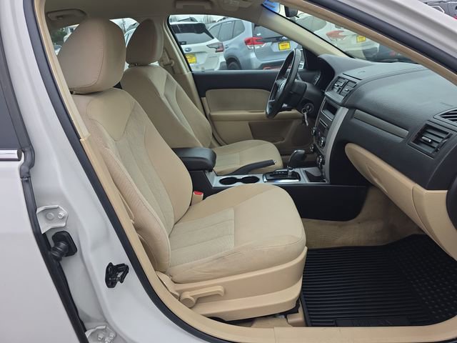 Used 2010 Mercury Milan image 9