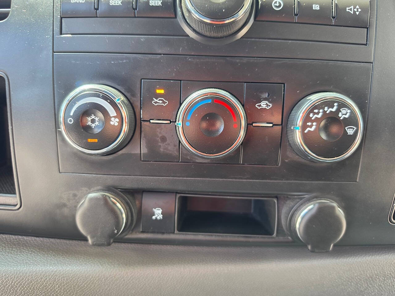 Used 2010 Chevrolet Silverado 1500 W/T RWD image 37