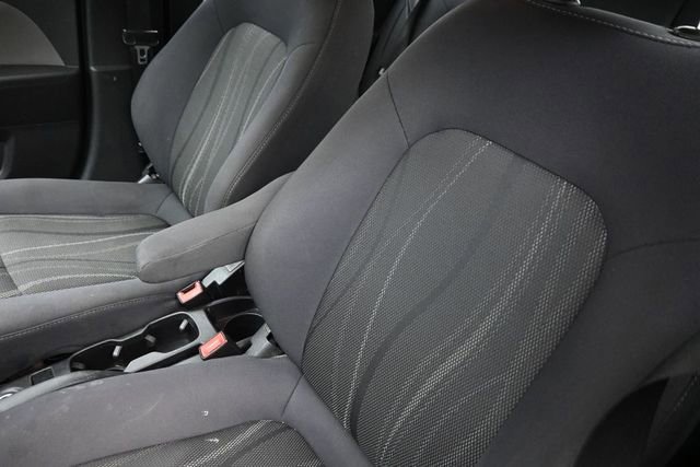 Used 2015 Chevrolet Sonic LT FWD image 17