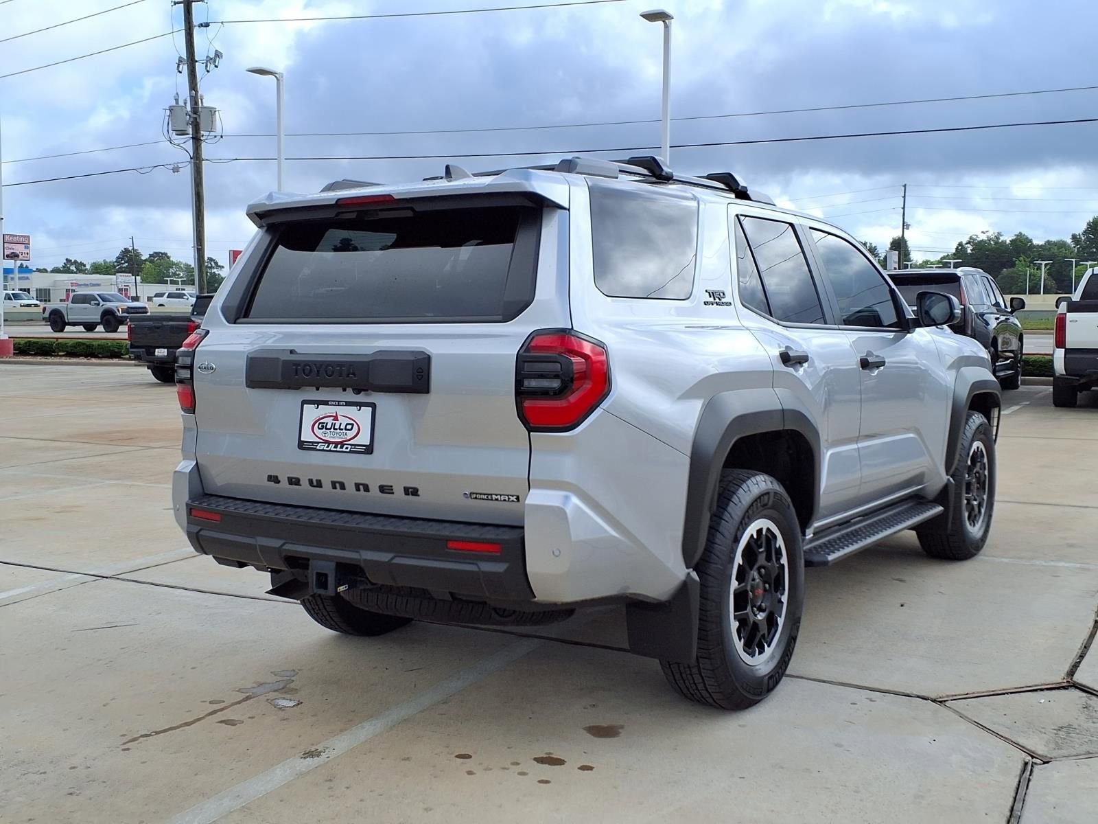 Certified 2025 Toyota 4Runner TRD Off-Road AWD/4WD image 6