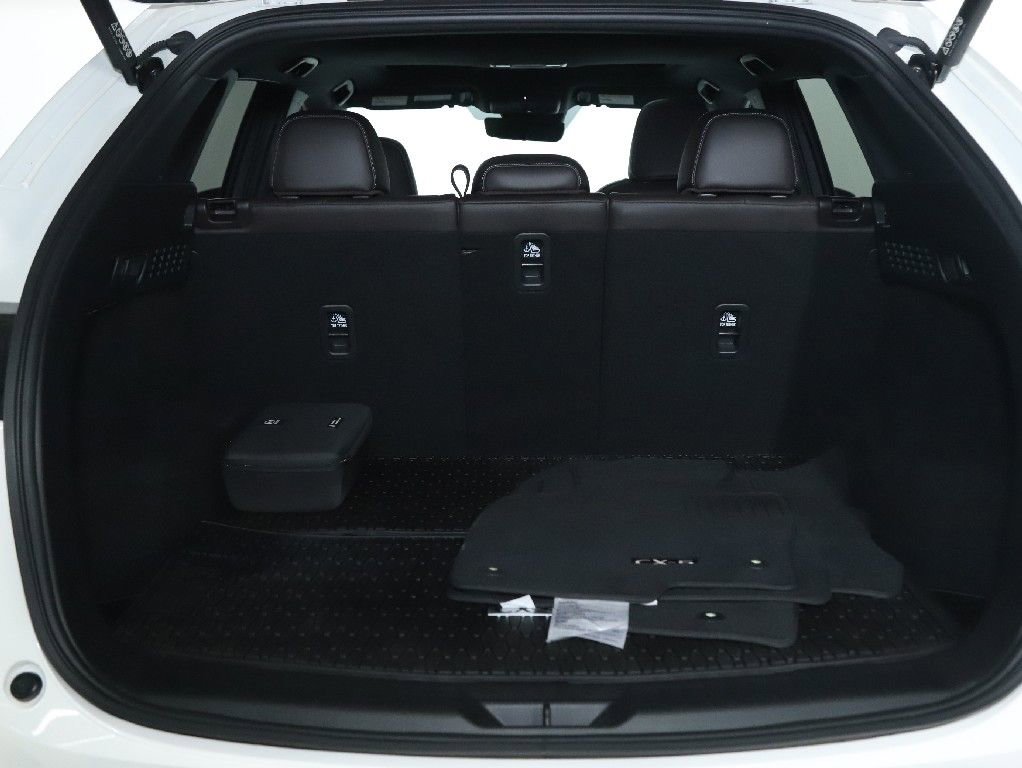 Used 2025 MAZDA CX-5 Signature image 32