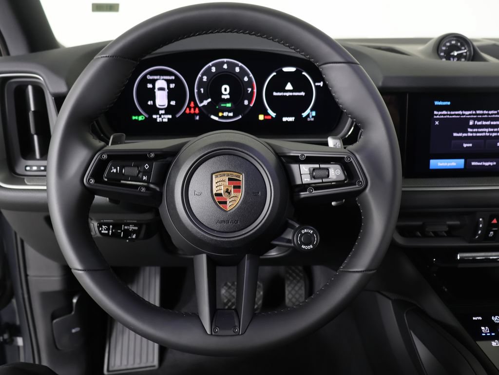 New 2026 Porsche Cayenne E-Hybrid AWD/4WD image 17
