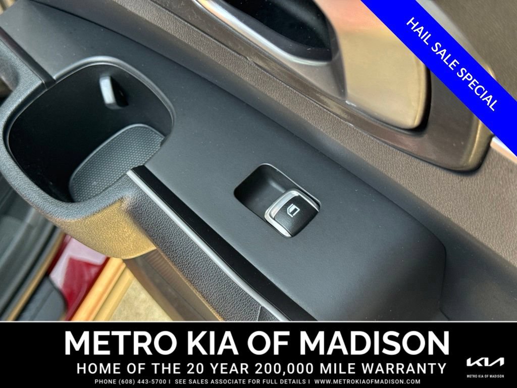 Used 2025 Kia Sorento S AWD/4WD image 46