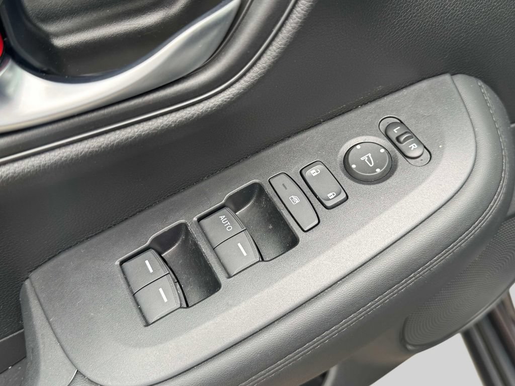 Certified 2026 Honda HR-V LX image 13