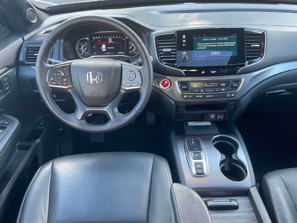 Used 2023 Honda Passport EX-L image 10