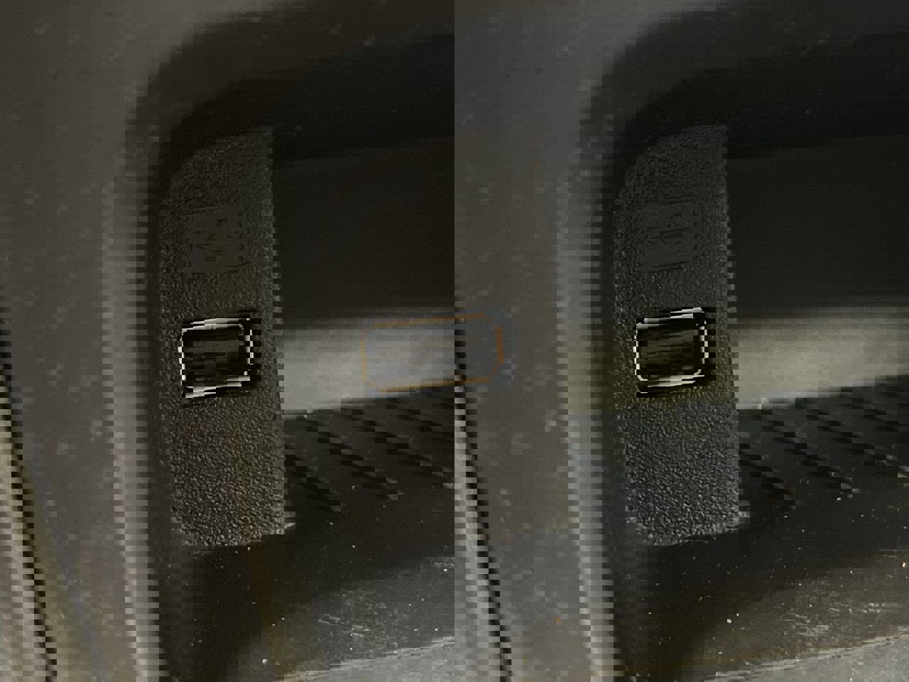 Used 2018 Ford Focus SE image 35