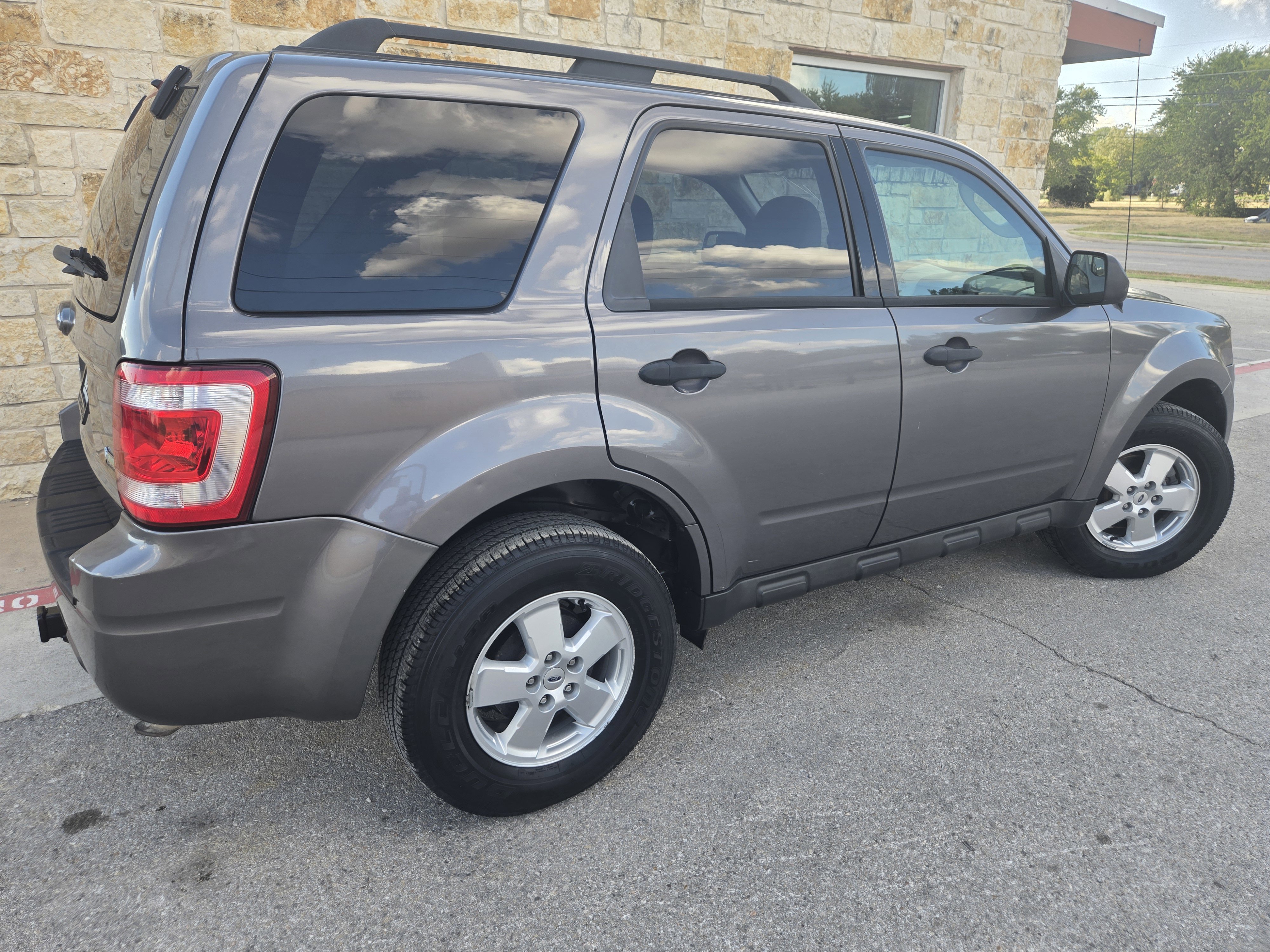 Used 2012 Ford Escape XLT image 17