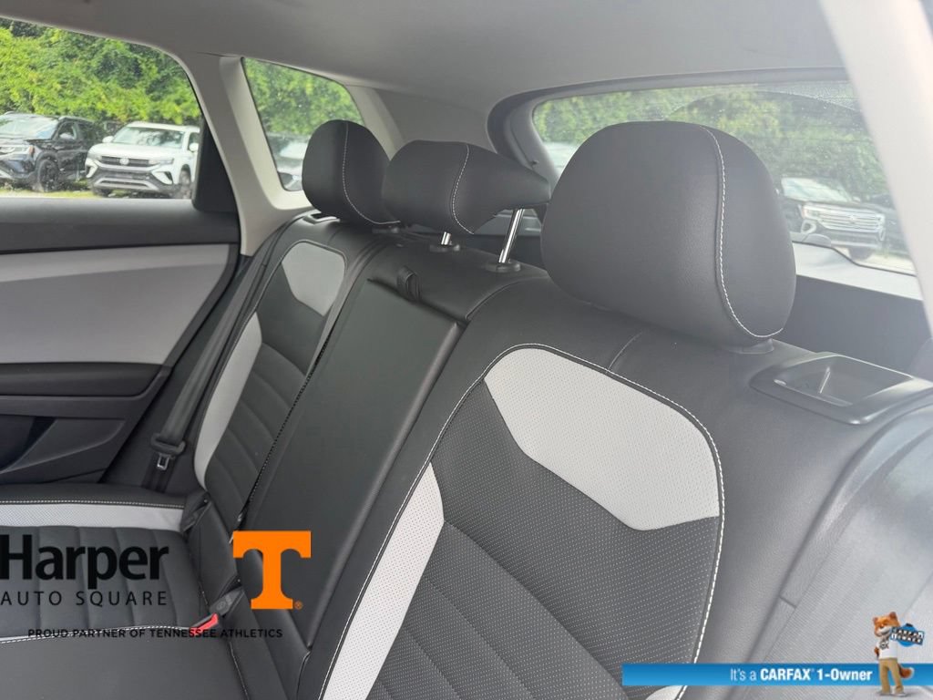 Used 2023 Volkswagen Taos SEL AWD/4WD image 9