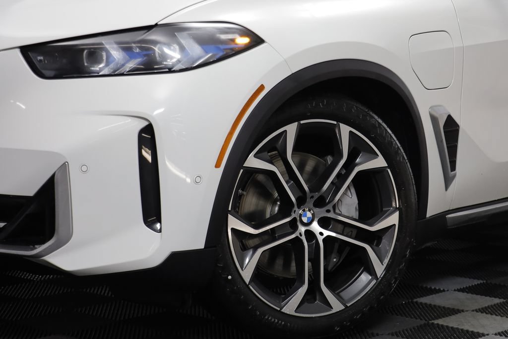 New 2026 BMW X5 xDrive50e w/ Executive Package AWD/4WD image 4