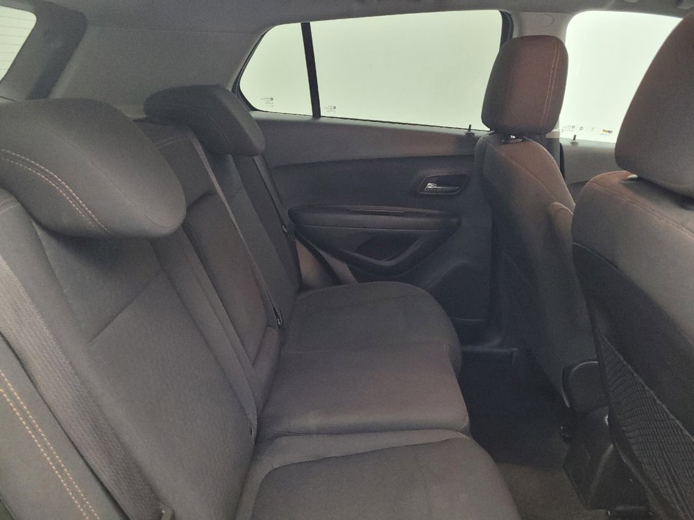 Used 2020 Chevrolet Trax LS w/ Tint and Cruise Package FWD image 19
