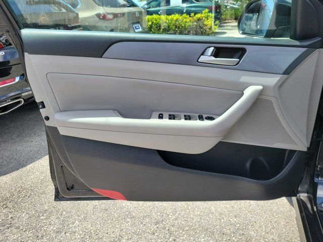 Used 2019 Hyundai Sonata SE FWD image 13