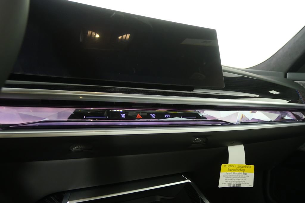 New 2026 BMW i7 xDrive60 w/ Executive Package image 21