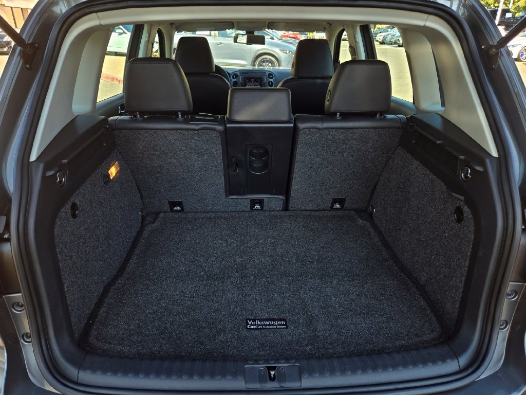Used 2016 Volkswagen Tiguan S FWD image 25