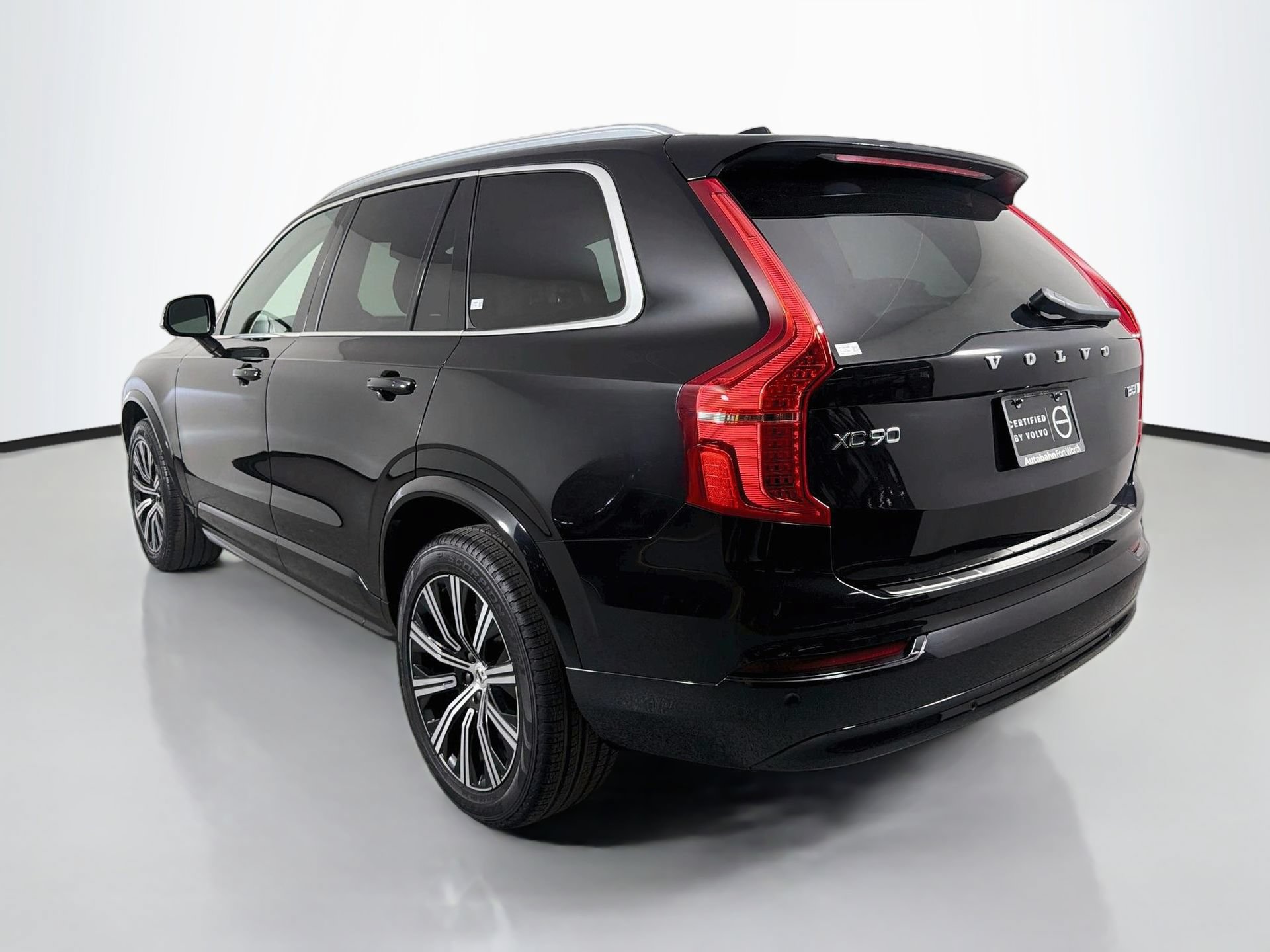 Certified 2023 Volvo XC90 B5 Core w/ Protection Package Premier AWD/4WD image 8
