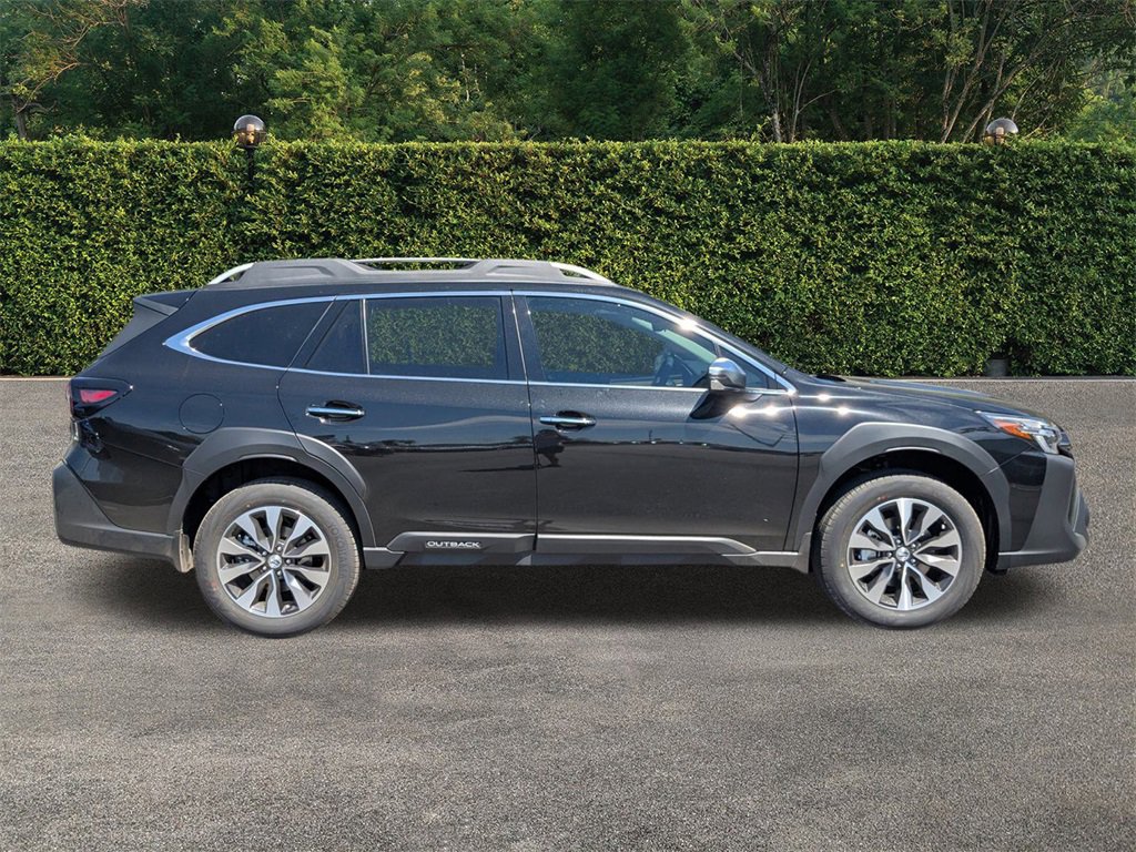 New 2025 Subaru Outback Touring XT image 3