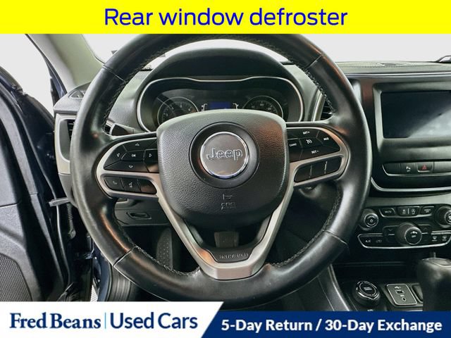 Used 2019 Jeep Cherokee Latitude Plus w/ Cold Weather Group AWD/4WD image 14
