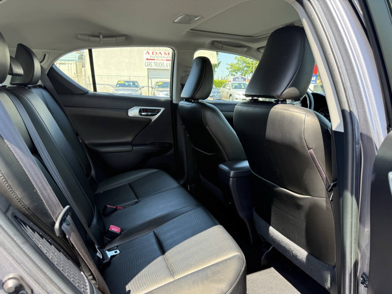 Used 2012 Lexus CT 200h Premium FWD image 12