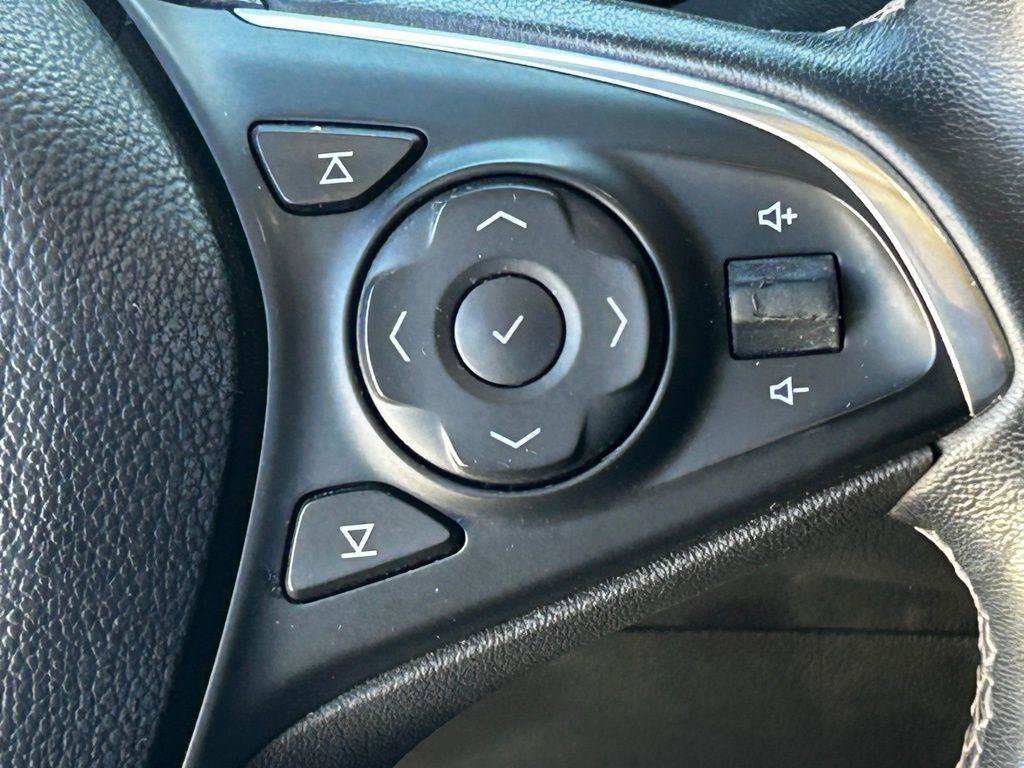 Used 2018 Buick Envision Essence FWD image 27