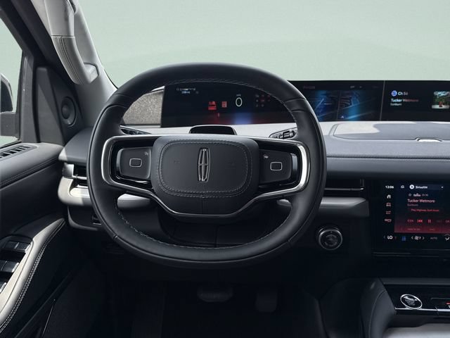 New 2027 Lincoln Navigator Reserve AWD/4WD image 22