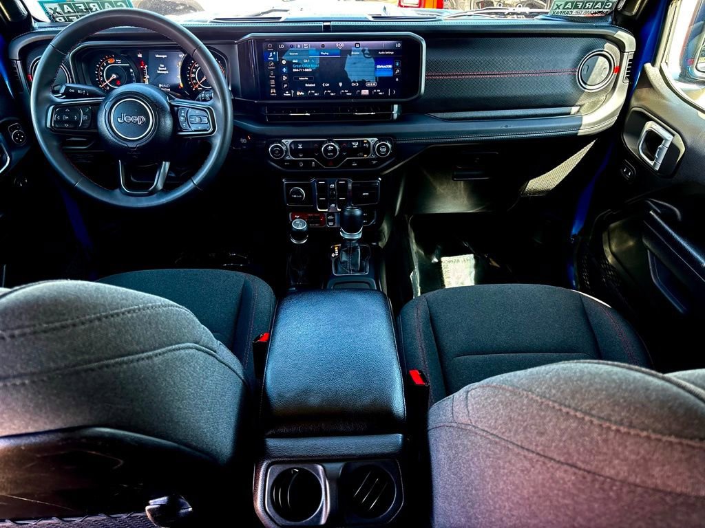 Used 2024 Jeep Wrangler Unlimited Rubicon image 25
