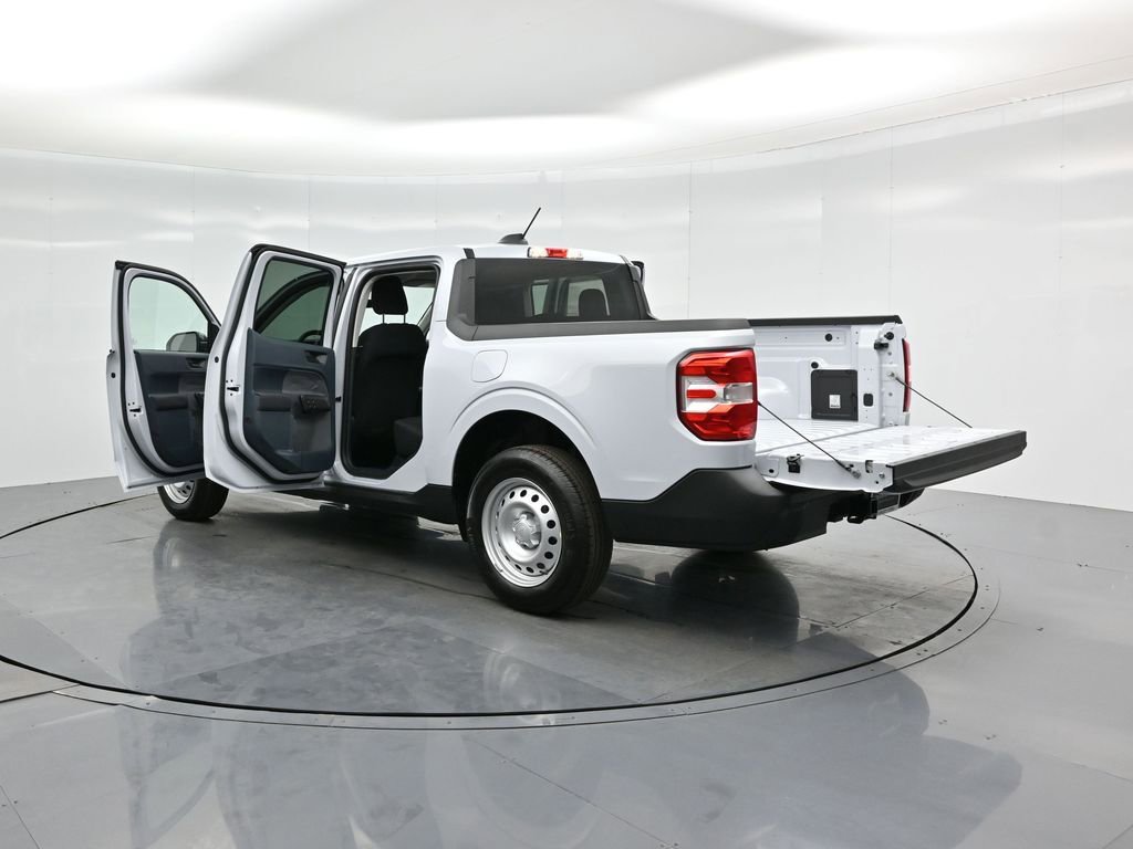 New 2025 Ford Maverick XL image 30