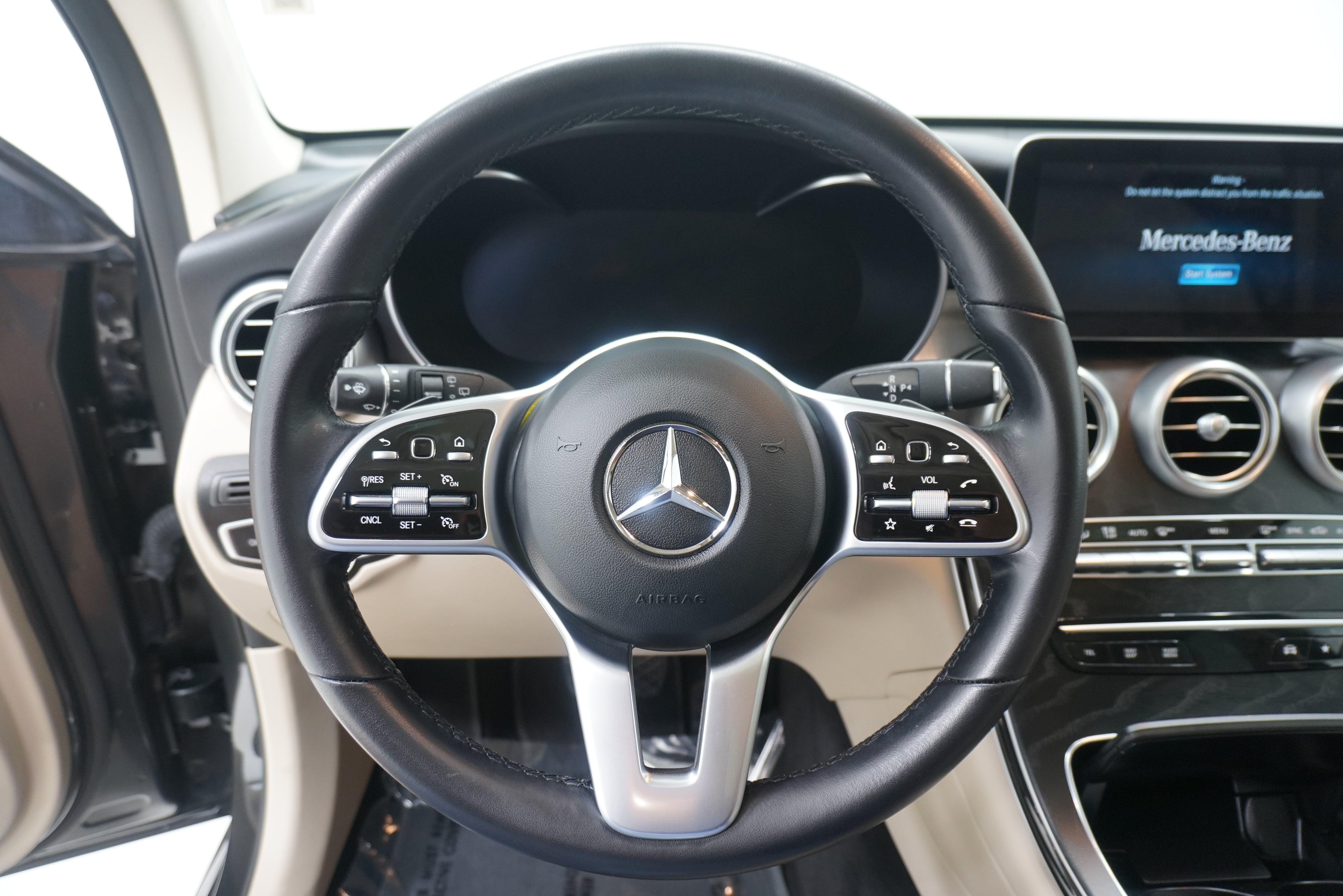 Used 2022 Mercedes-Benz GLC 300 image 16