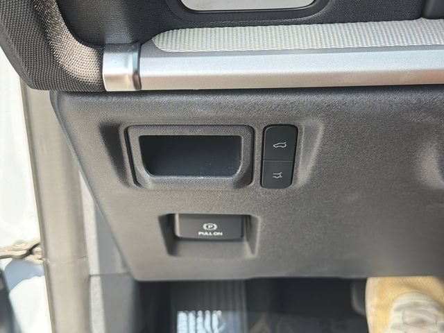 Used 2025 Ford Expedition Active RWD image 37