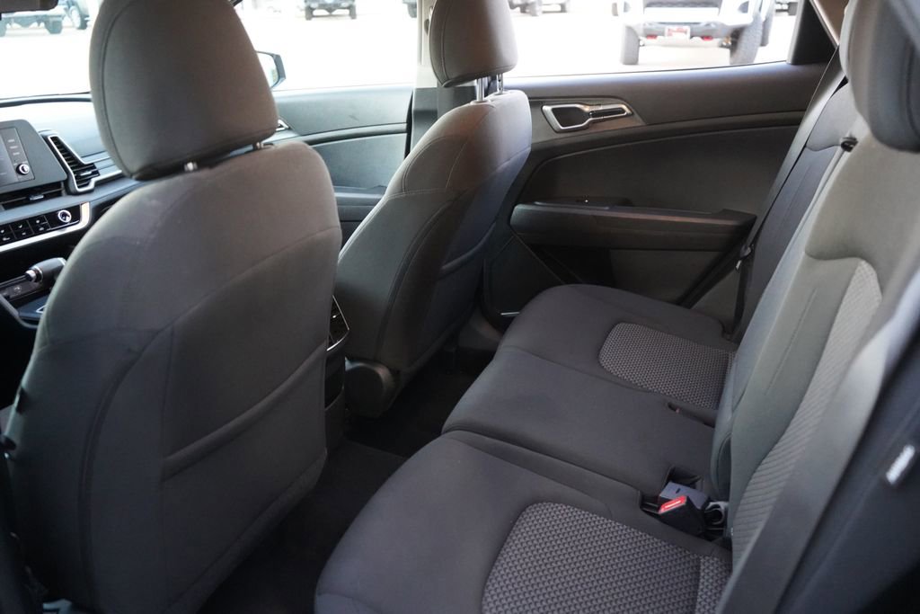 Used 2024 Kia Sportage LX image 28