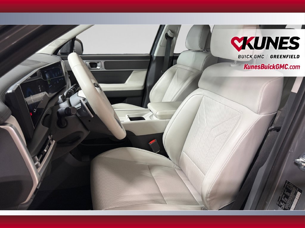 Used 2026 Hyundai Santa Fe SEL FWD image 23