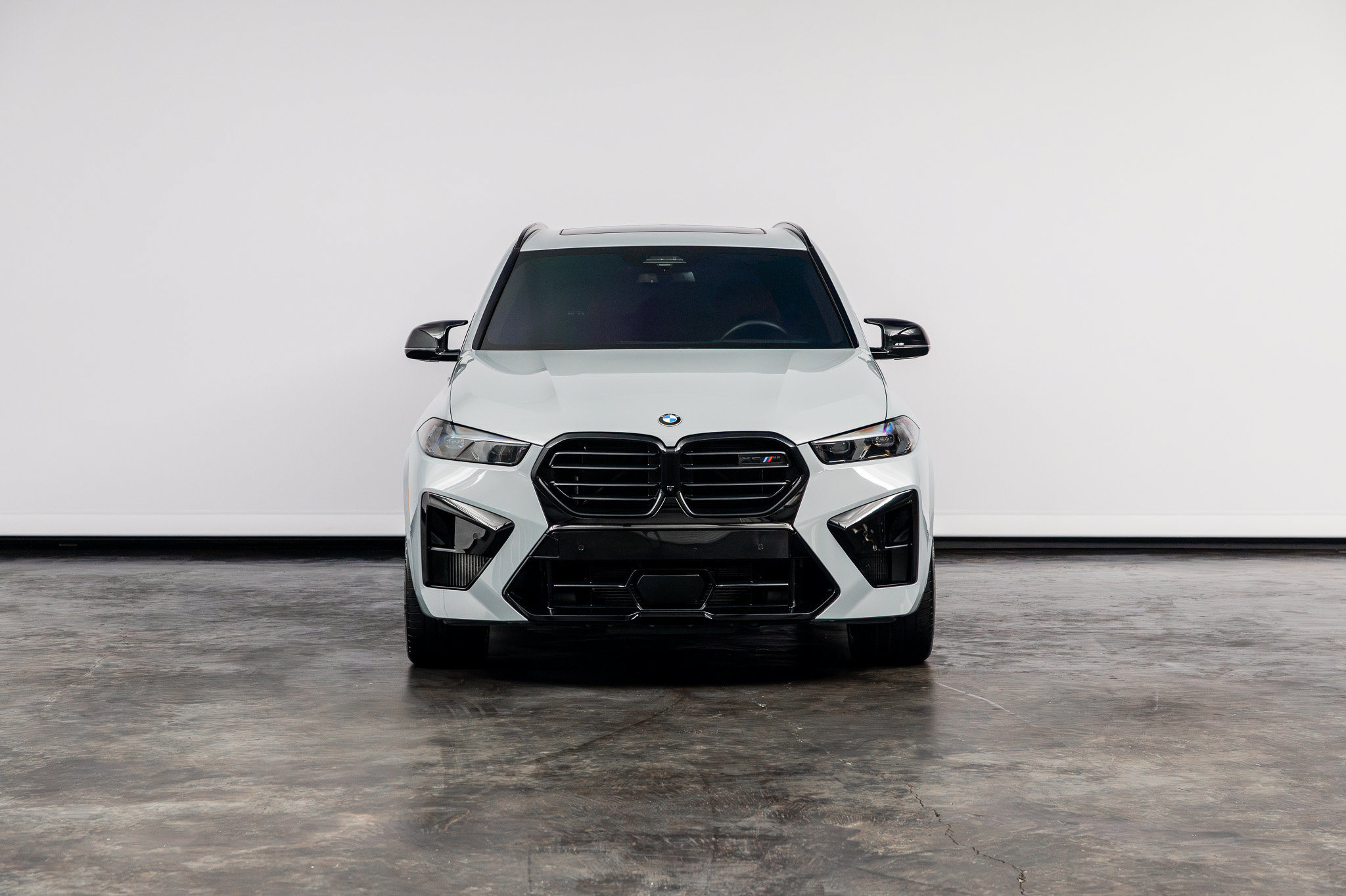 Used 2025 BMW X5 M Competition w/ Executive Package AWD/4WD image 2