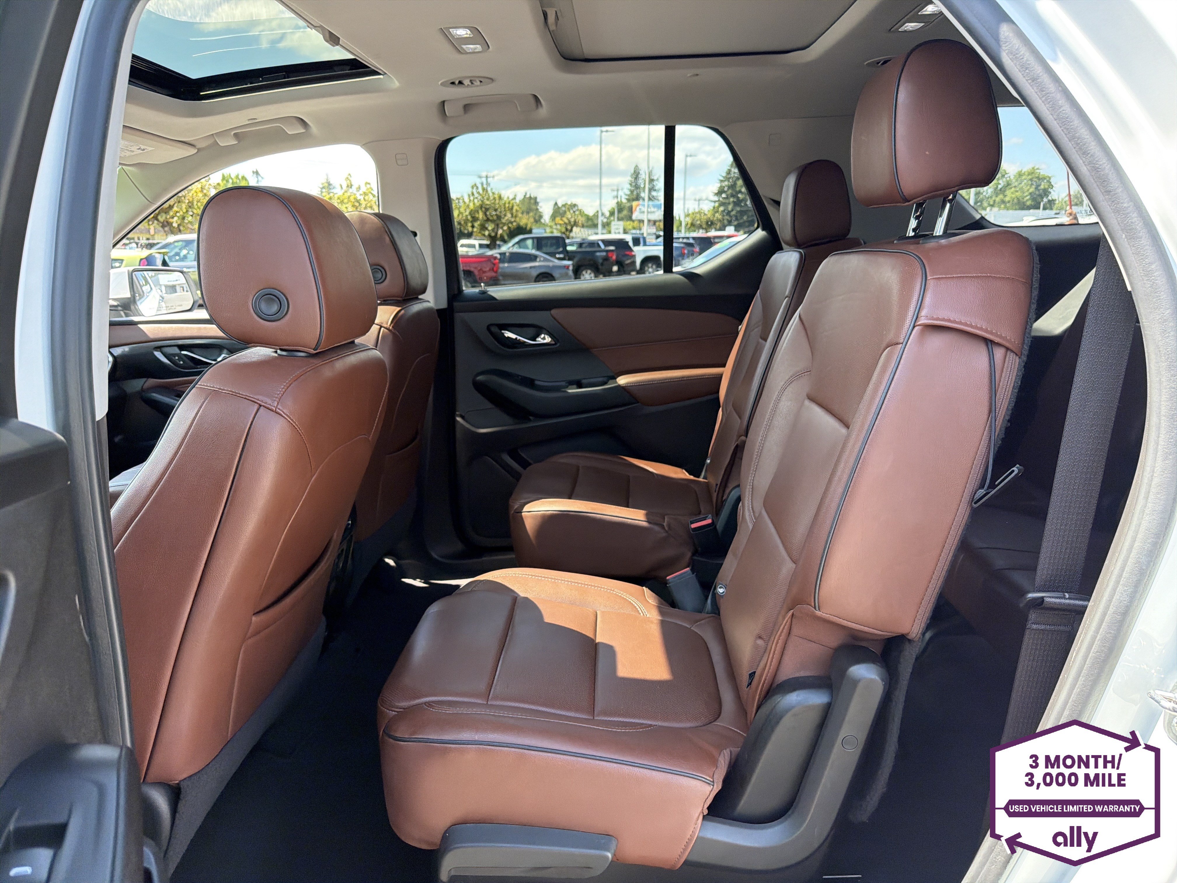Used 2021 Chevrolet Traverse High Country AWD/4WD image 11