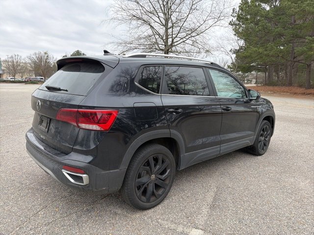 Used 2022 Volkswagen Taos SE image 6