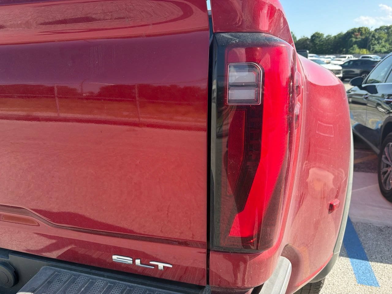 Used 2026 GMC Sierra 3500 SLT w/ SLT Convenience Package AWD/4WD image 22